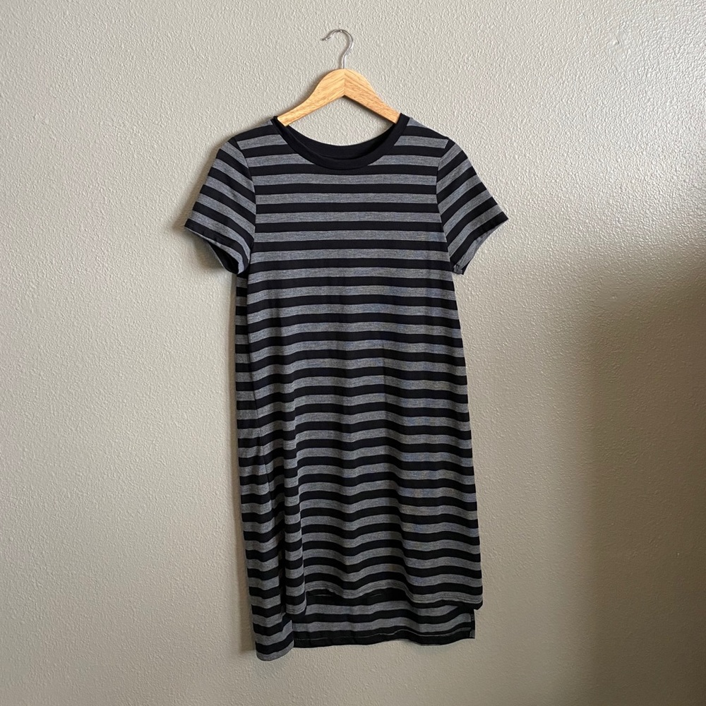 Black and Gray Midi T-Shirt Dress